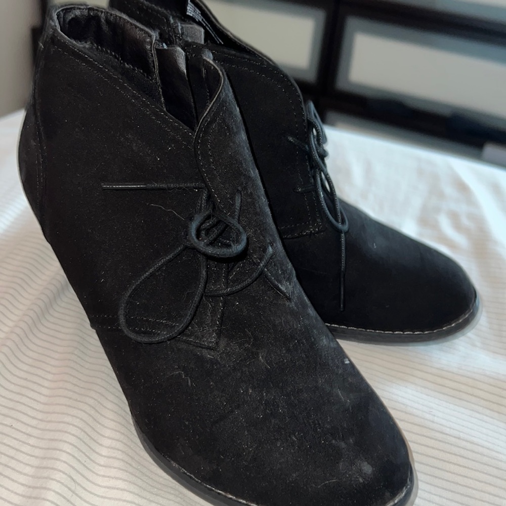 Universal Thread Heels